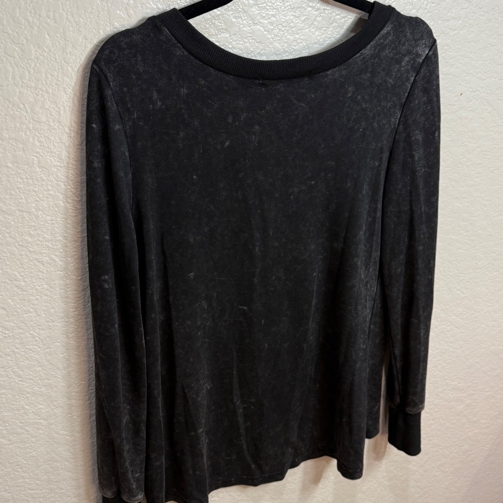 Solitaire Womens Size M Embellished Crew Neck Indie Long Sleeve Washed Black Top - Picture 4 of 8